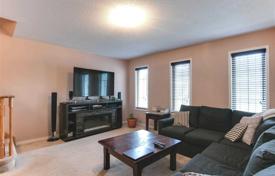 9-zimmer stadthaus in North York, Kanada. C$1 217 000