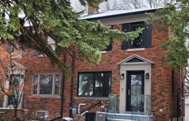 Stadthaus – East York, Toronto, Ontario,  Kanada. C$2 051 000
