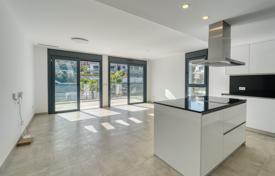 3-zimmer wohnung 261 m² in Estepona, Spanien. 860 000 €