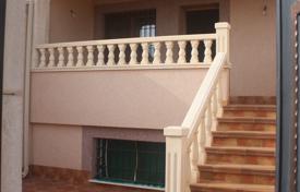 2-zimmer wohnung 225 m² in Torrevieja, Spanien. 330 000 €