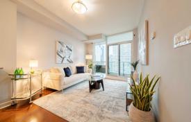 1-zimmer wohnung in Bay Street, Kanada. C$796 000