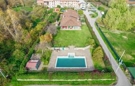 Villa – Piedmont, Italien. 920 000 €
