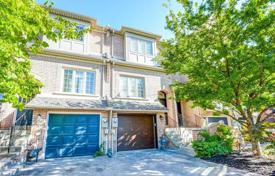 3-zimmer stadthaus in Etobicoke, Kanada. C$1 113 000