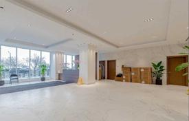 2-zimmer wohnung in Lake Shore Boulevard West, Kanada. C$962 000