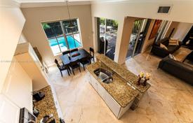 Haus in der Stadt – Aventura, Florida, Vereinigte Staaten. $1 850 000