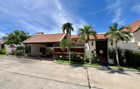 4-zimmer villa 248 m² in Pattaya, Thailand. $626 000