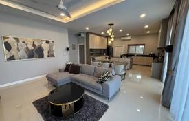 3-zimmer villa 181 m² in Pattaya, Thailand. $253 000
