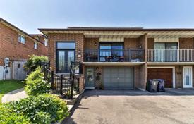 3-zimmer stadthaus in North York, Kanada. C$973 000