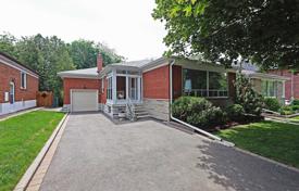 Haus in der Stadt – North York, Toronto, Ontario,  Kanada. C$1 626 000