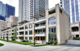 5-zimmer wohnung in Bay Street, Kanada. C$1 093 000