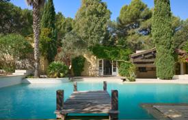 13-zimmer villa in Bormes-les-Mimosas, Frankreich. Price on request