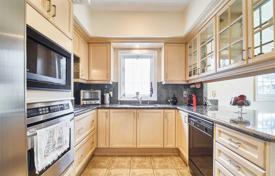 3-zimmer stadthaus in Bayview Avenue, Kanada. C$1 529 000