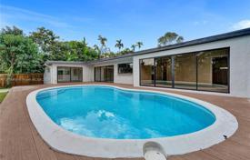 4-zimmer haus in der stadt 231 m² in North Miami Beach, Vereinigte Staaten. $1 295 000