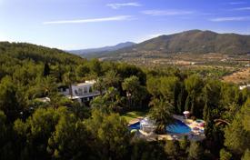Villa – Ibiza, Balearen, Spanien. 18 500 €  pro Woche