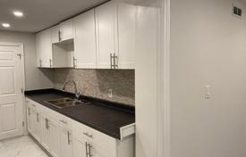 6-zimmer haus in der stadt in North York, Kanada. C$2 450 000