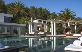 Villa – Ibiza, Balearen, Spanien. 27 500 €  pro Woche