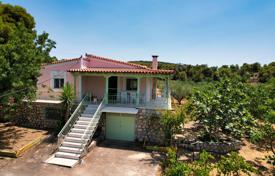Villa – Kranidi, Administration of the Peloponnese, Western Greece and the Ionian Islands, Griechenland. 200 000 €