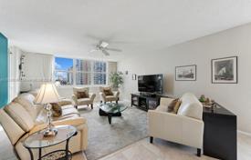 2-zimmer appartements in eigentumswohnungen 136 m² in South Ocean Drive, Vereinigte Staaten. $463 000