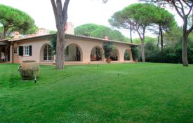 7-zimmer villa in Roccamare, Italien. 11 000 €  pro Woche