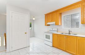 9-zimmer haus in der stadt in Etobicoke, Kanada. C$1 909 000