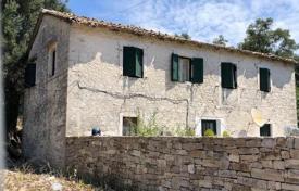 Einfamilienhaus in Administration of the Peloponnese, Western Greece and the Ionian Islands, Griechenland. 250 000 €
