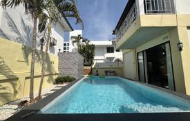 4-zimmer villa 350 m² in Pattaya, Thailand. $170 000