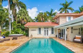 8-zimmer villa 453 m² in Fort Lauderdale, Vereinigte Staaten. $2 399 000