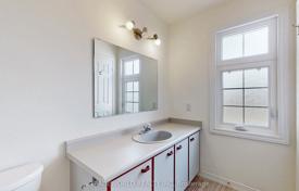9-zimmer haus in der stadt in Scarborough, Kanada. C$1 286 000