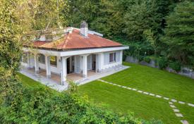 15-zimmer villa in Carimate, Italien. 950 000 €