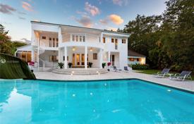Villa – Miami, Florida, Vereinigte Staaten. 1 713 000 €