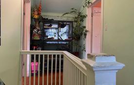 5-zimmer haus in der stadt in Scarborough, Kanada. C$1 323 000