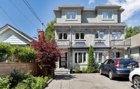 4-zimmer stadthaus in East York, Kanada. C$2 184 000