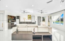 Haus in der Stadt – Davie, Broward, Florida,  Vereinigte Staaten. $1 000 000