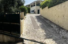 Villa – Athen, Attika, Griechenland. 389 000 €