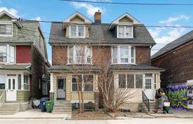 Stadthaus – Bathurst Street, Toronto, Ontario,  Kanada. C$1 680 000