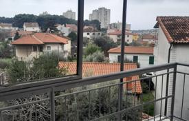 2-zimmer wohnung 130 m² in Pula, Kroatien. 290 000 €