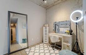 2-zimmer wohnung in Richmond Street West, Kanada. C$1 034 000