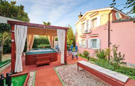 4-zimmer haus in der stadt 143 m² in Umag, Kroatien. 420 000 €