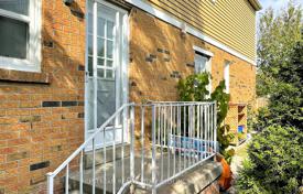 10-zimmer haus in der stadt in Scarborough, Kanada. C$1 732 000