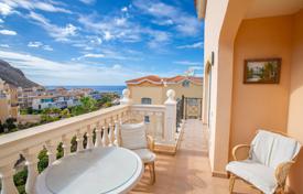 3-zimmer wohnung 250 m² in Los Cristianos, Spanien. 690 000 €