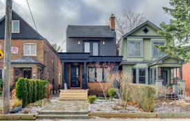 Haus in der Stadt – York, Toronto, Ontario,  Kanada. C$1 913 000