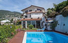 Villa – Sanremo, Ligurien, Italien. 2 200 000 €