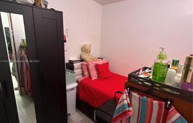 2-zimmer haus in der stadt 155 m² in Miami, Vereinigte Staaten. $550 000