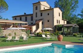 47-zimmer villa in San Gimignano, Italien. Price on request