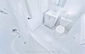 7-zimmer haus in der stadt in Scarborough, Kanada. C$1 207 000