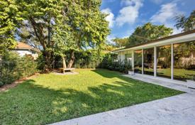 Haus in der Stadt – Coral Gables, Florida, Vereinigte Staaten. $1 450 000