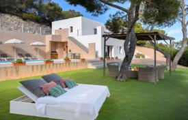 Villa – Ibiza, Balearen, Spanien. 4 500 €  pro Woche