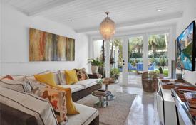 Haus in der Stadt – Miami Beach, Florida, Vereinigte Staaten. $2 800 000