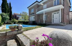 7-zimmer villa 385 m² in Madrid Stadt, Spanien. 3 950 000 €