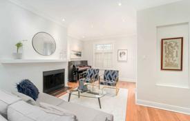 5-zimmer haus in der stadt in Old Toronto, Kanada. C$2 373 000